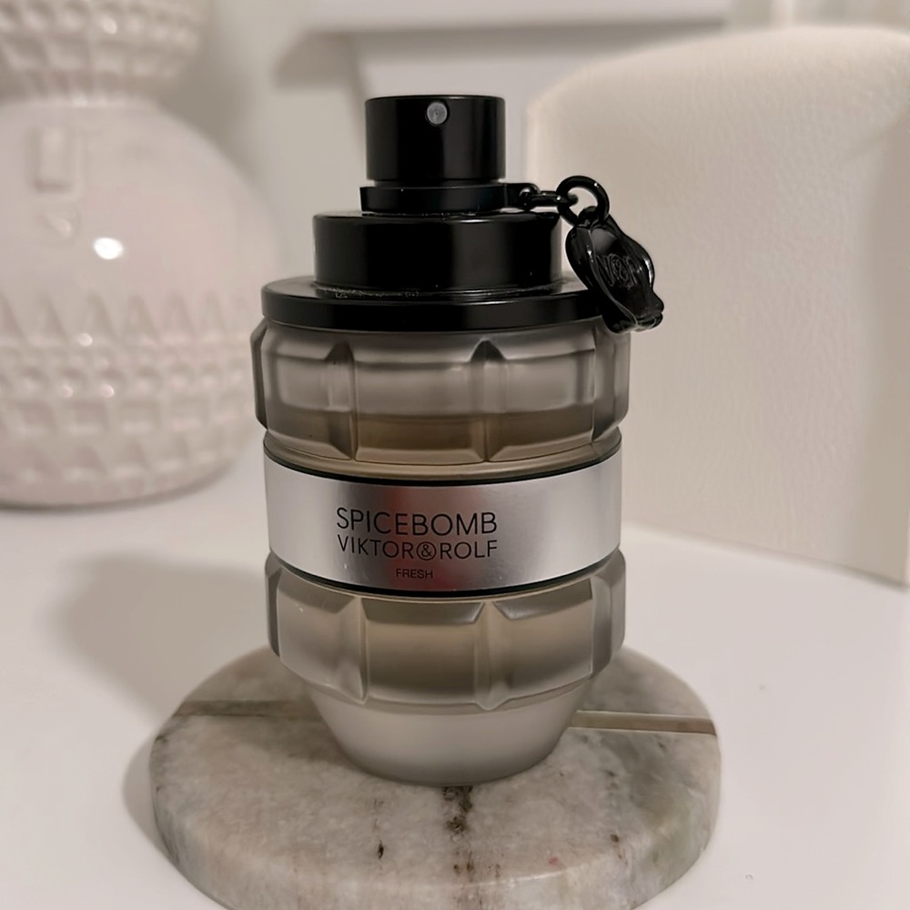 Spicebomb Viktor & Rolf Fresh - Used